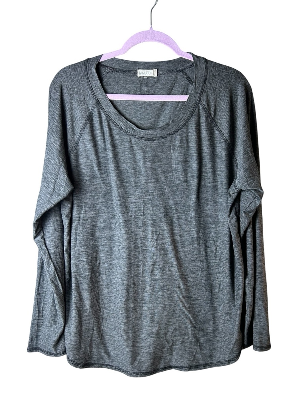 Barefoot Dreams Malibu Collection
Butterchic Knit Long Sleeve Top Charcoal XL